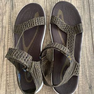 Teva Terra Float 2 Knit Universal Olive Brown Sandal 1091592 Men's Size 11 M